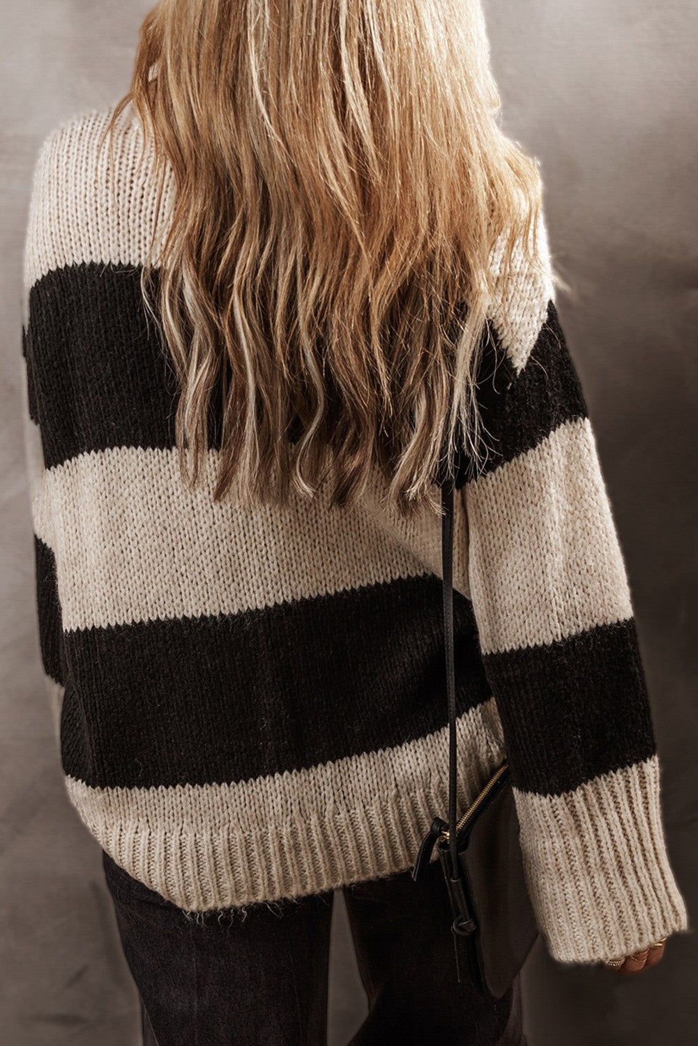 Colorblock Pullover Sweater in Black