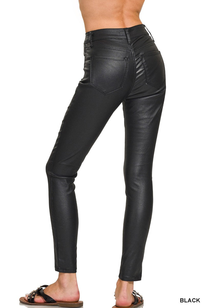 Faux Leather Stretch Skinny Pants in Black